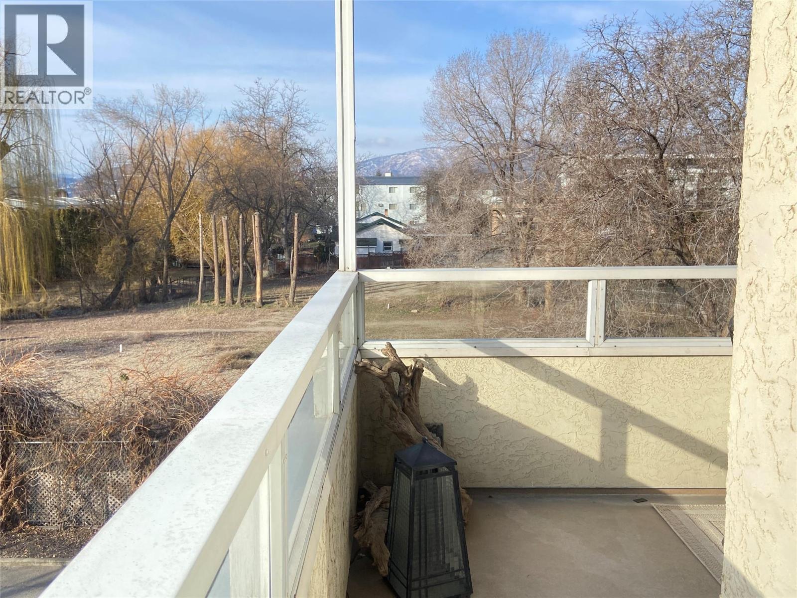 211 1249 Pacific Avenue, Kelowna