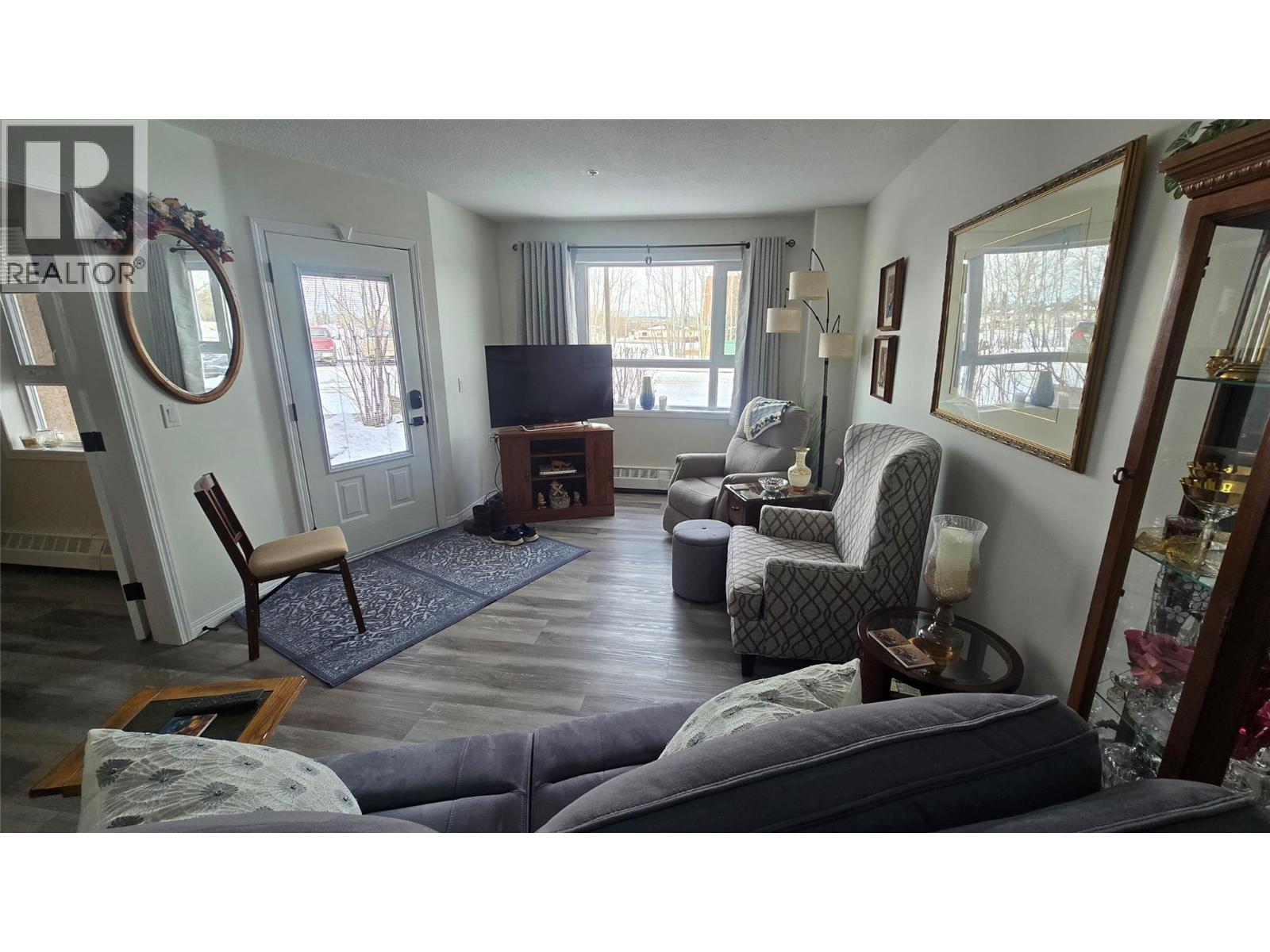 11001 13 Street Unit# 101, Dawson Creek