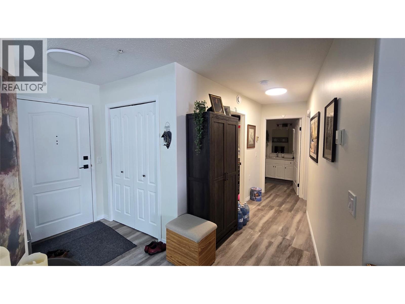 11001 13 Street Unit# 101, Dawson Creek