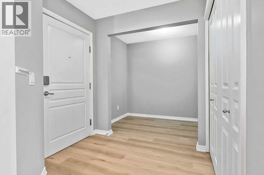 Single Family House for Sale in   Richard Place SW Lincoln Park Calgary 