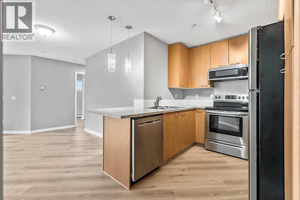 Single Family House for Sale in   Richard Place SW Lincoln Park Calgary 