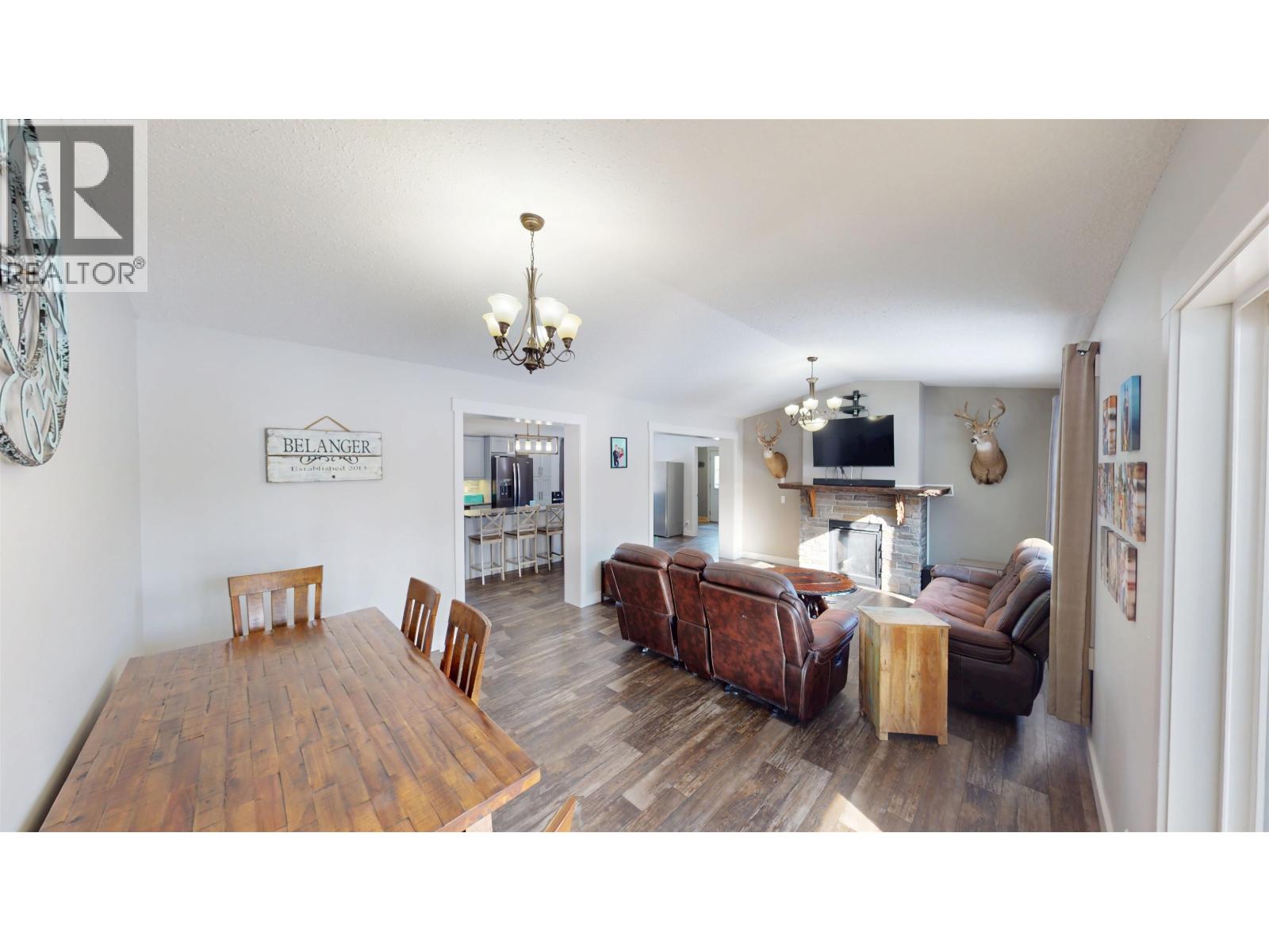 13654 W SAWYER ROAD, Charlie Lake