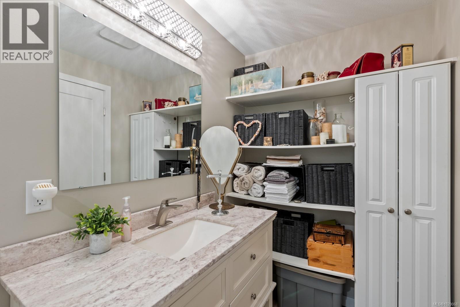 3671 THOMSON RD - 32