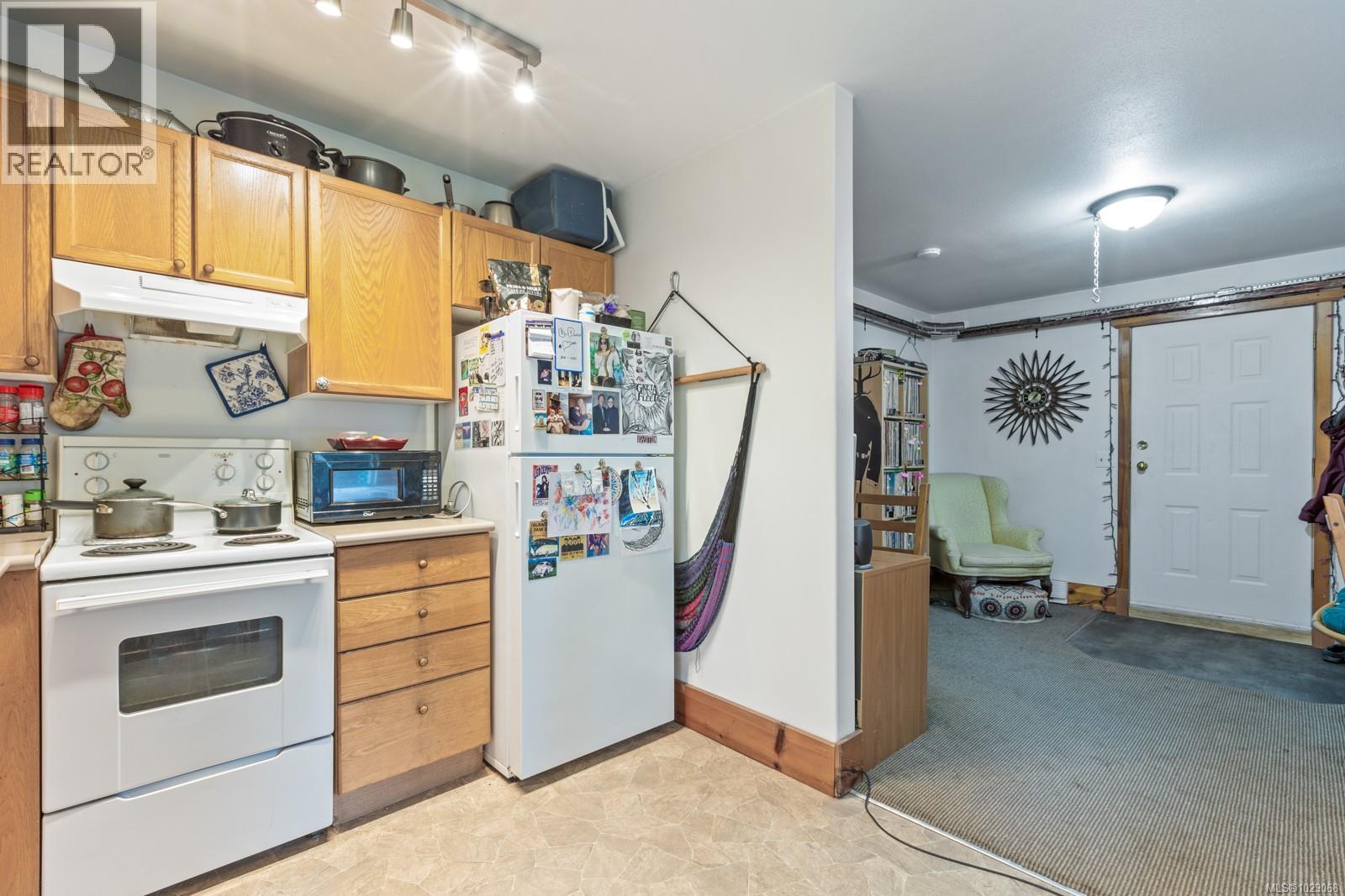 3671 THOMSON RD - 51