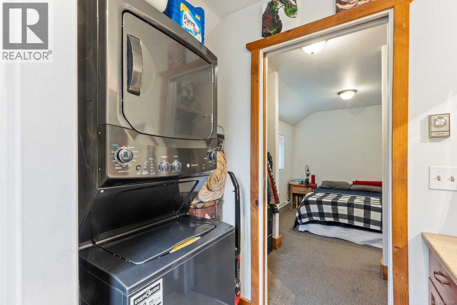 3671 THOMSON RD - 56