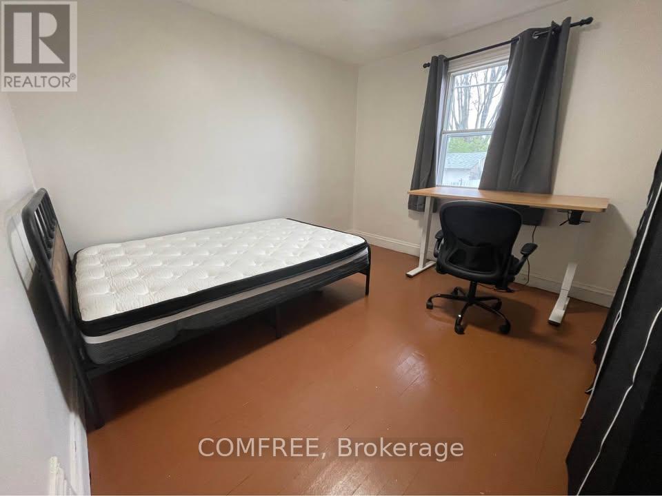 235 BELFORD CRESCENT - 3