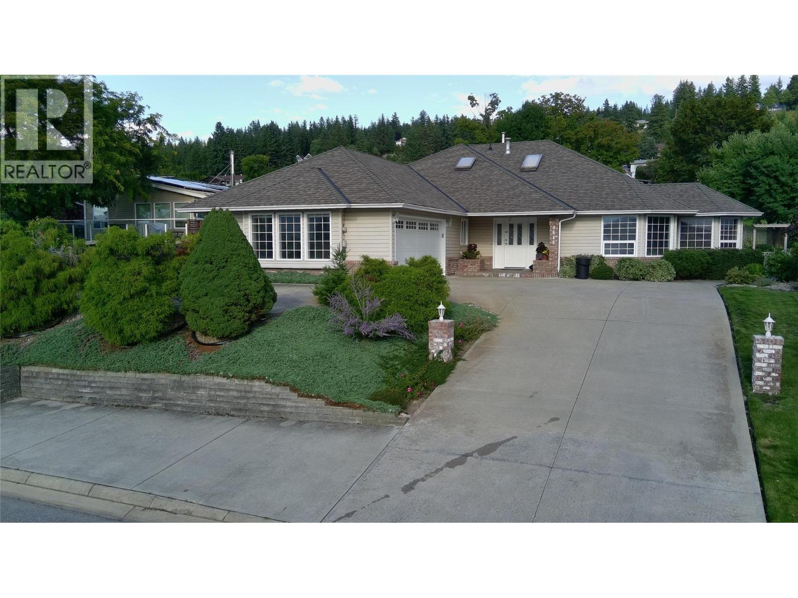 4640 13 Street NE, Salmon Arm