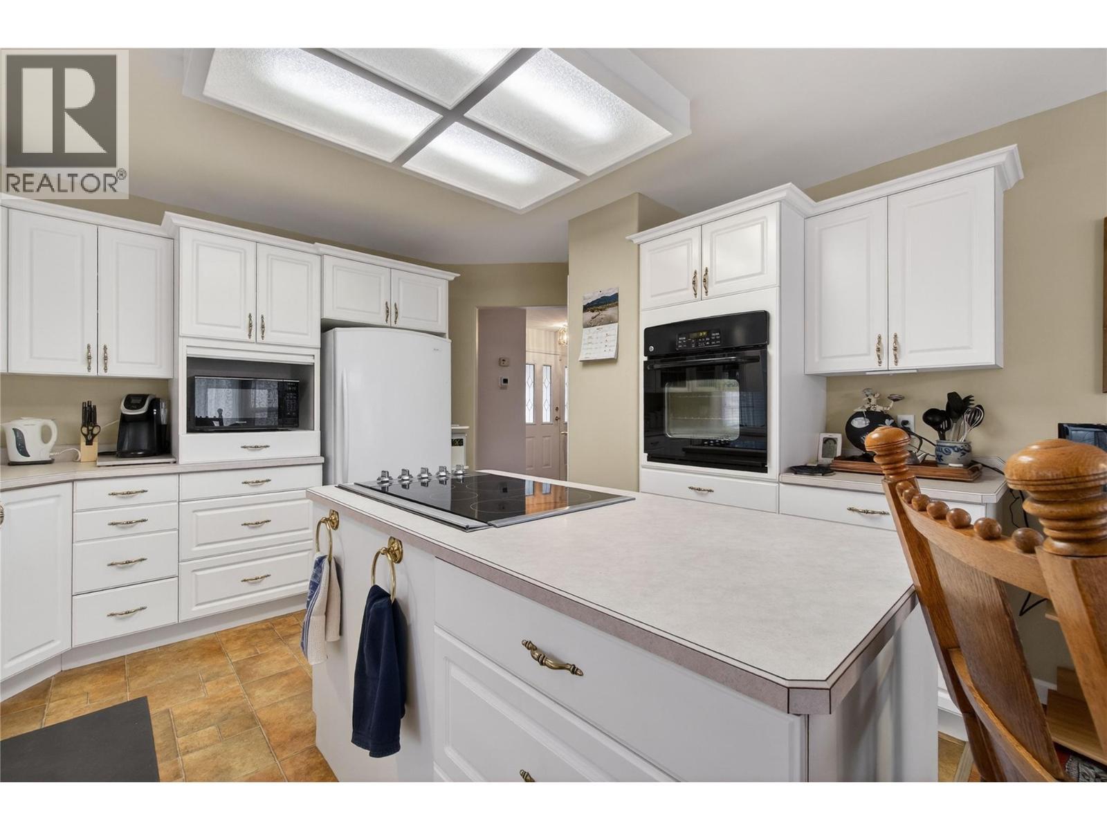 4640 13 Street NE, Salmon Arm