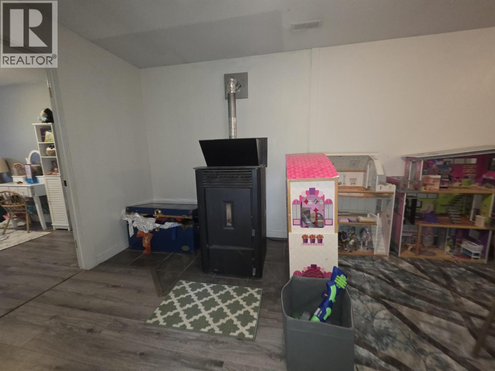 398 W 5TH STREET, Vanderhoof