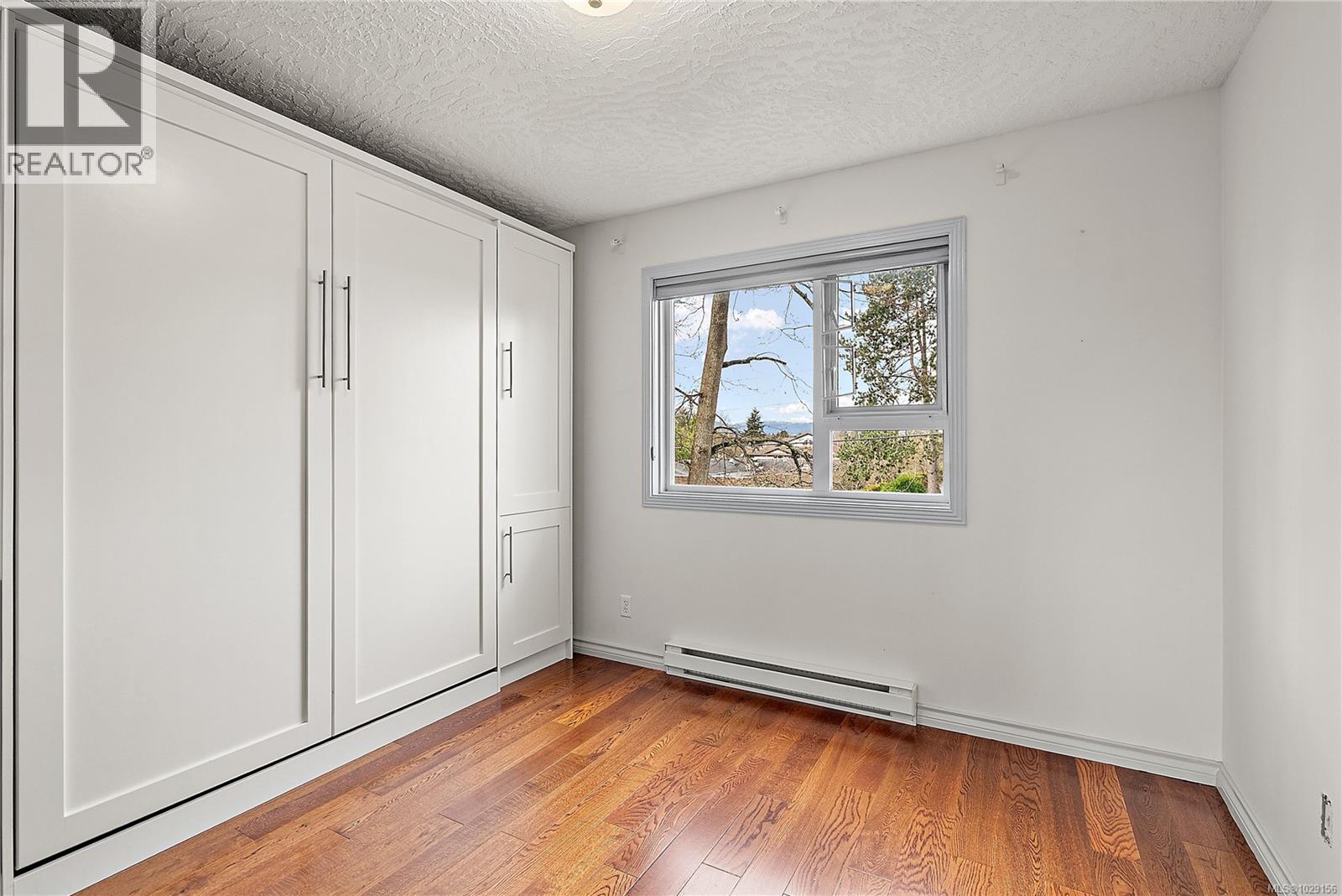 205 9905 Fifth Street, Sidney