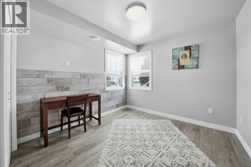 5130 50 Street, Lacombe