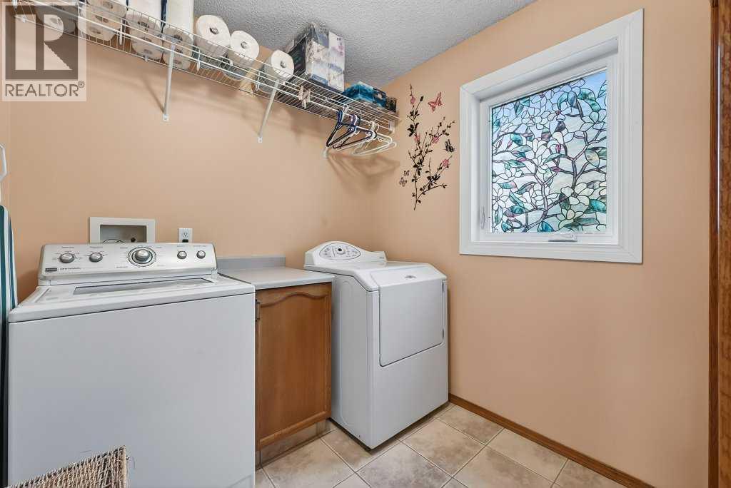Single Family House for Sale in  Hawkstone Close NW Hawkwood Calgary 