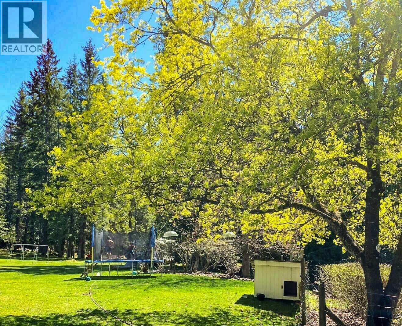 375 Alexander Road, Nakusp