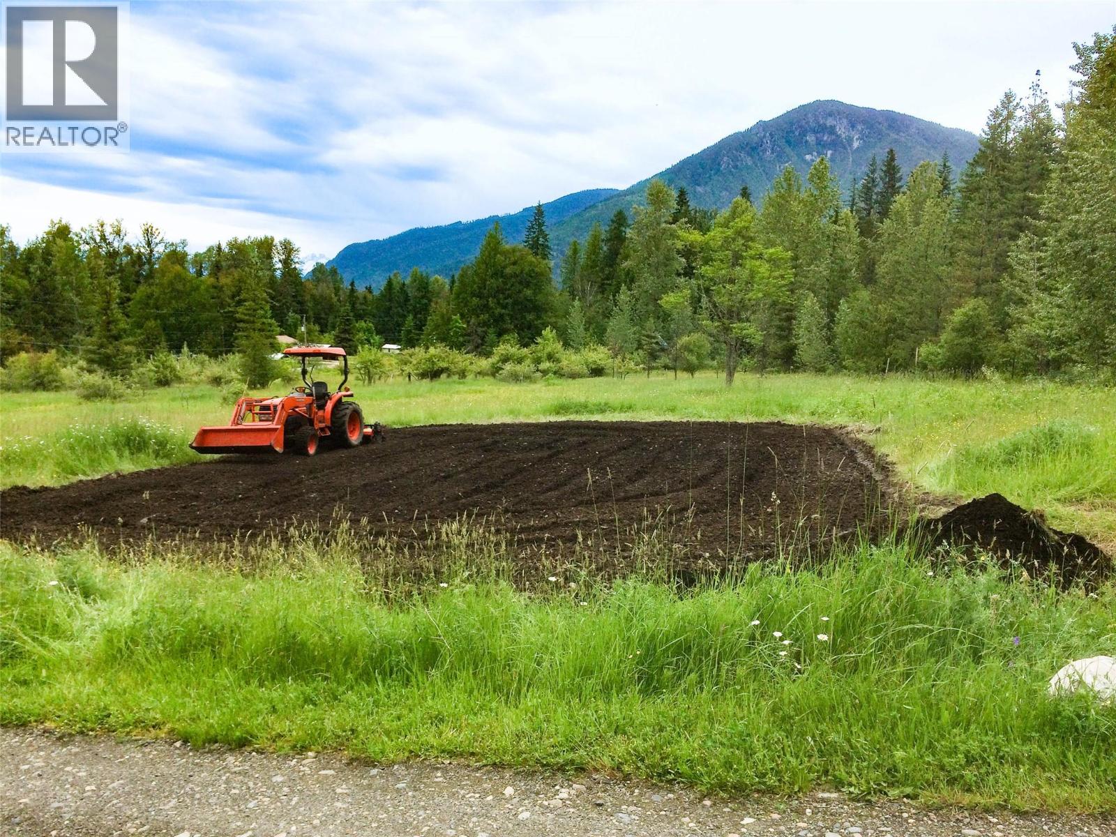 375 Alexander Road, Nakusp