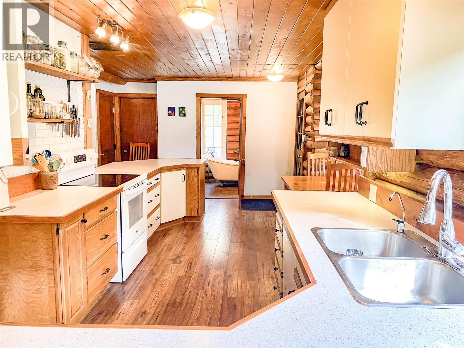 375 Alexander Road, Nakusp