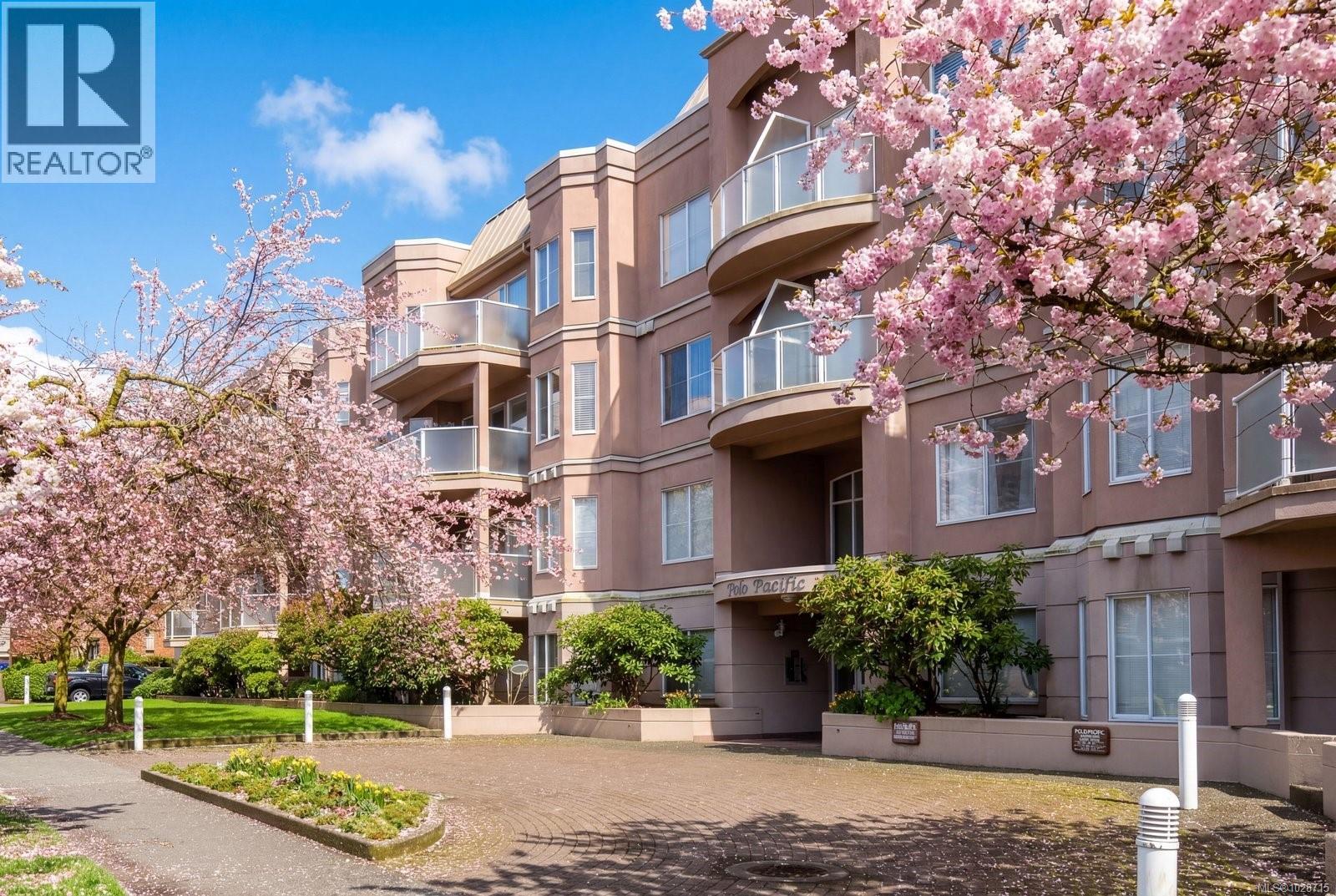 215 405 Quebec Street, Victoria