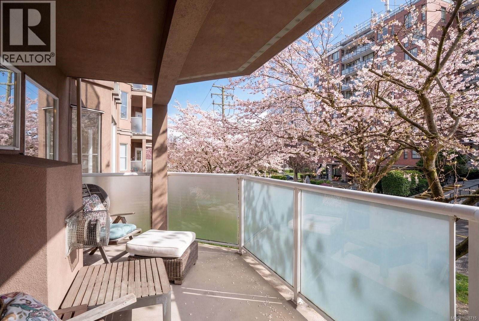 #215 405 QUEBEC ST - 13