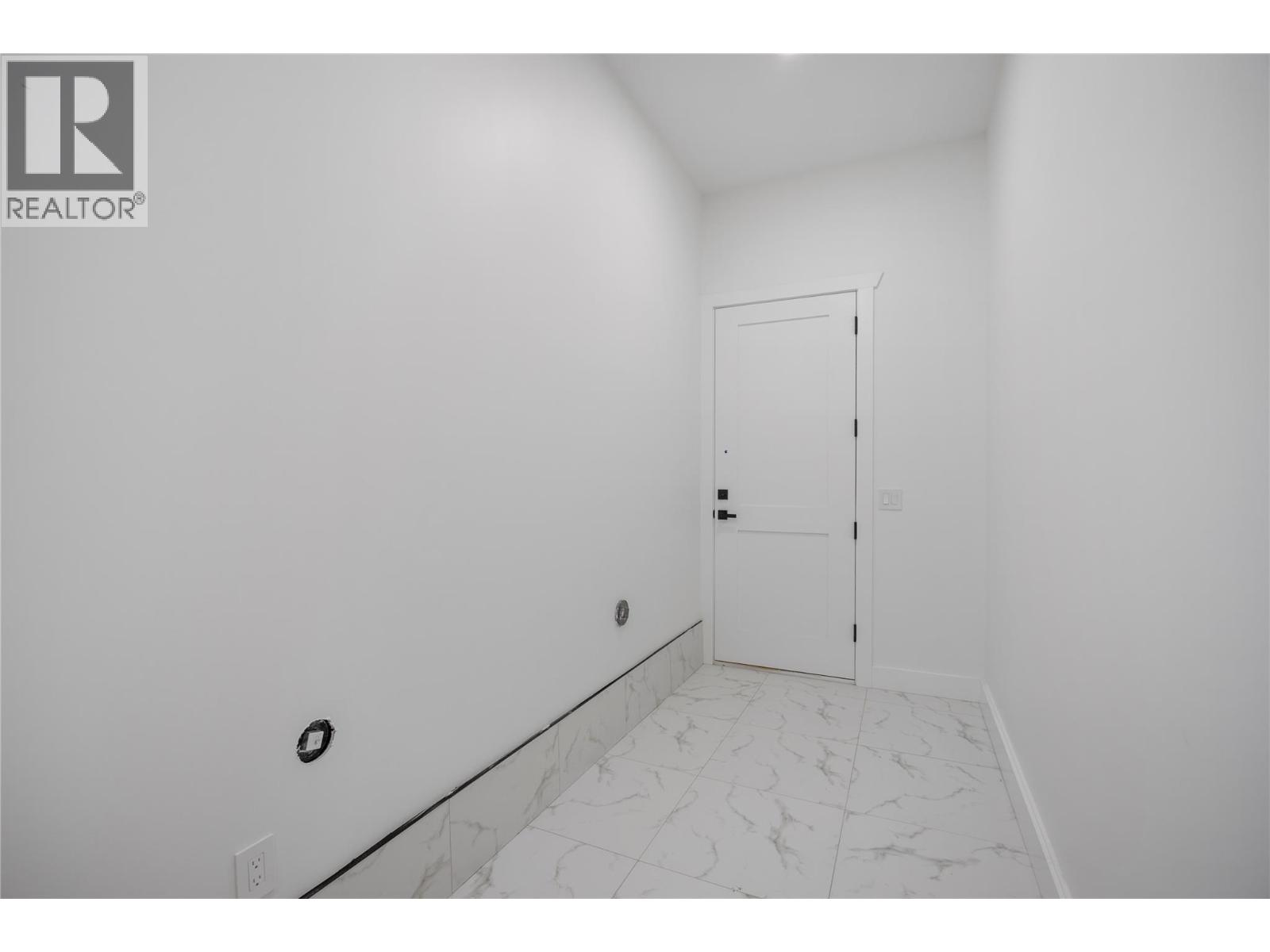 7455 Stampede Trail - 35
