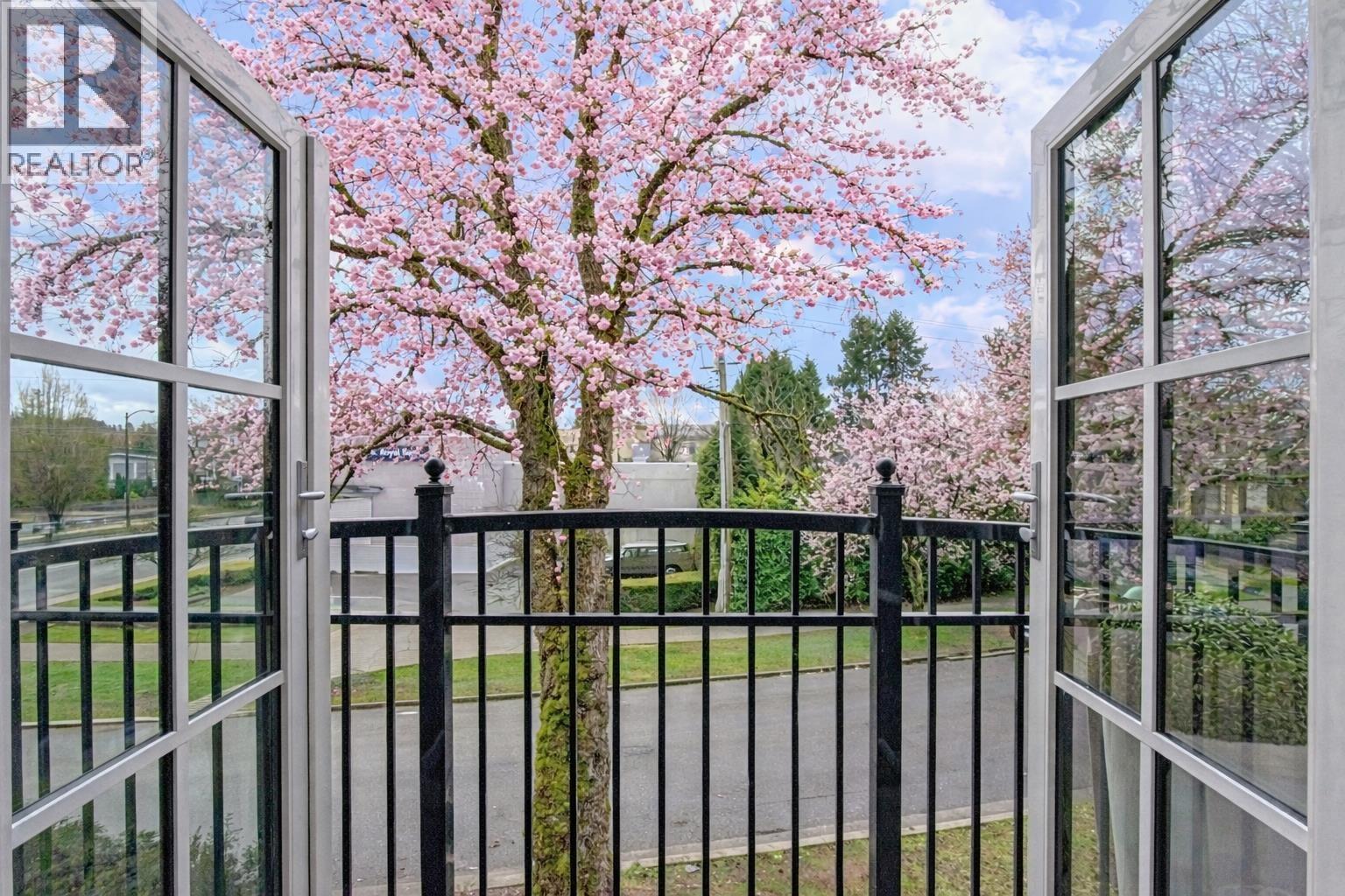 204 1009 LAURIER AVENUE, Vancouver