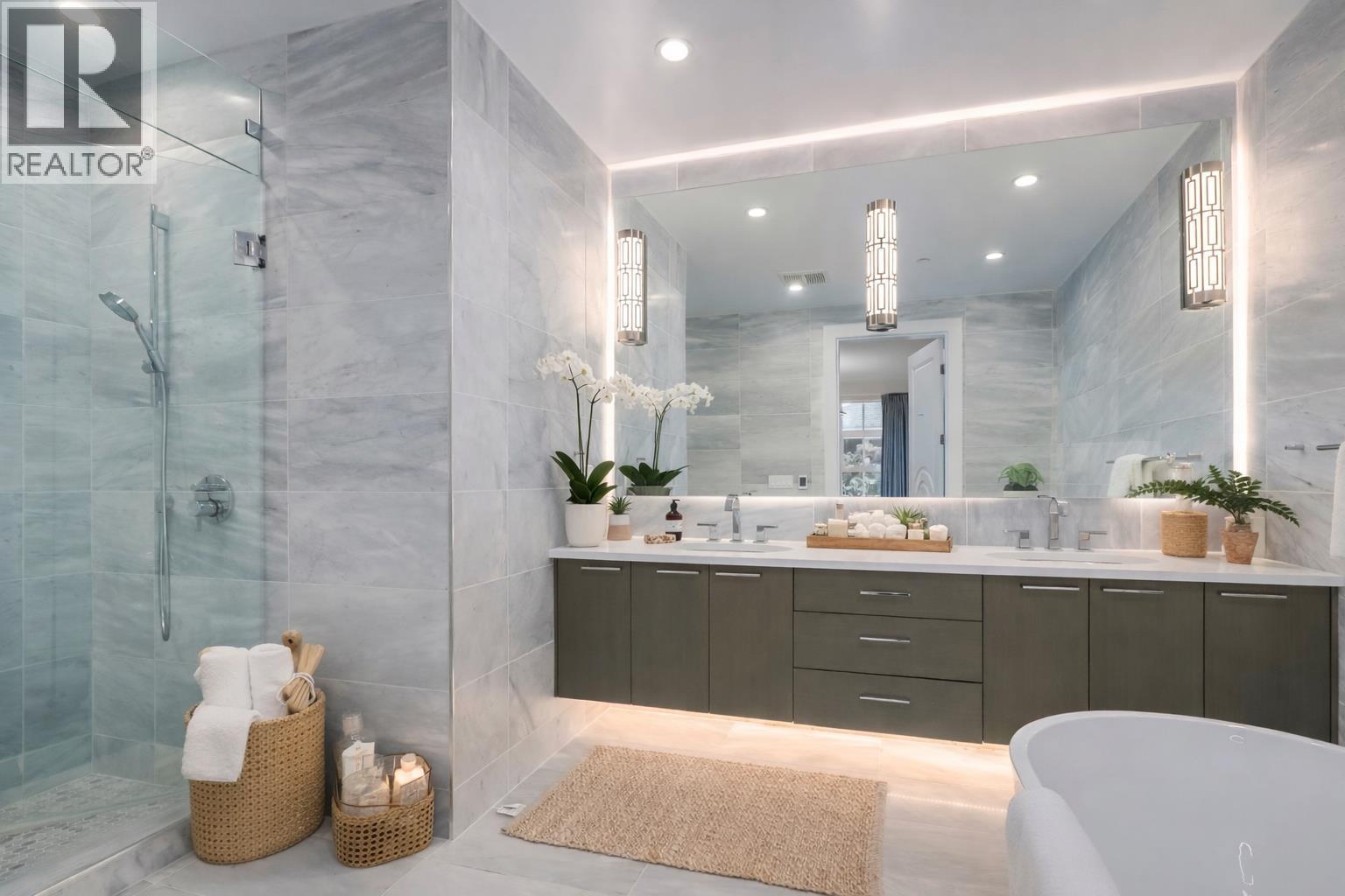 204 1009 LAURIER AVENUE, Vancouver