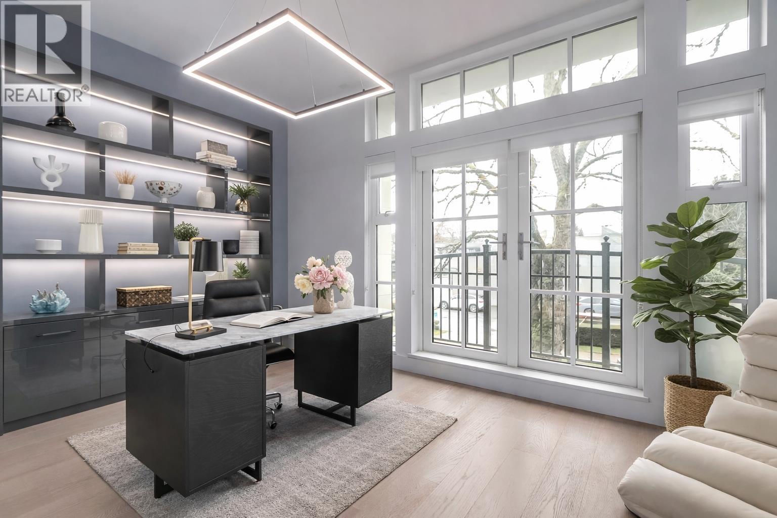 204 1009 LAURIER AVENUE, Vancouver