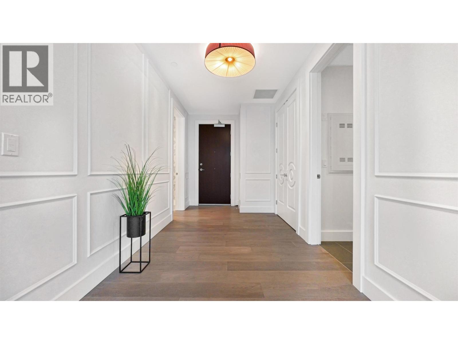 204 1009 LAURIER AVENUE, Vancouver