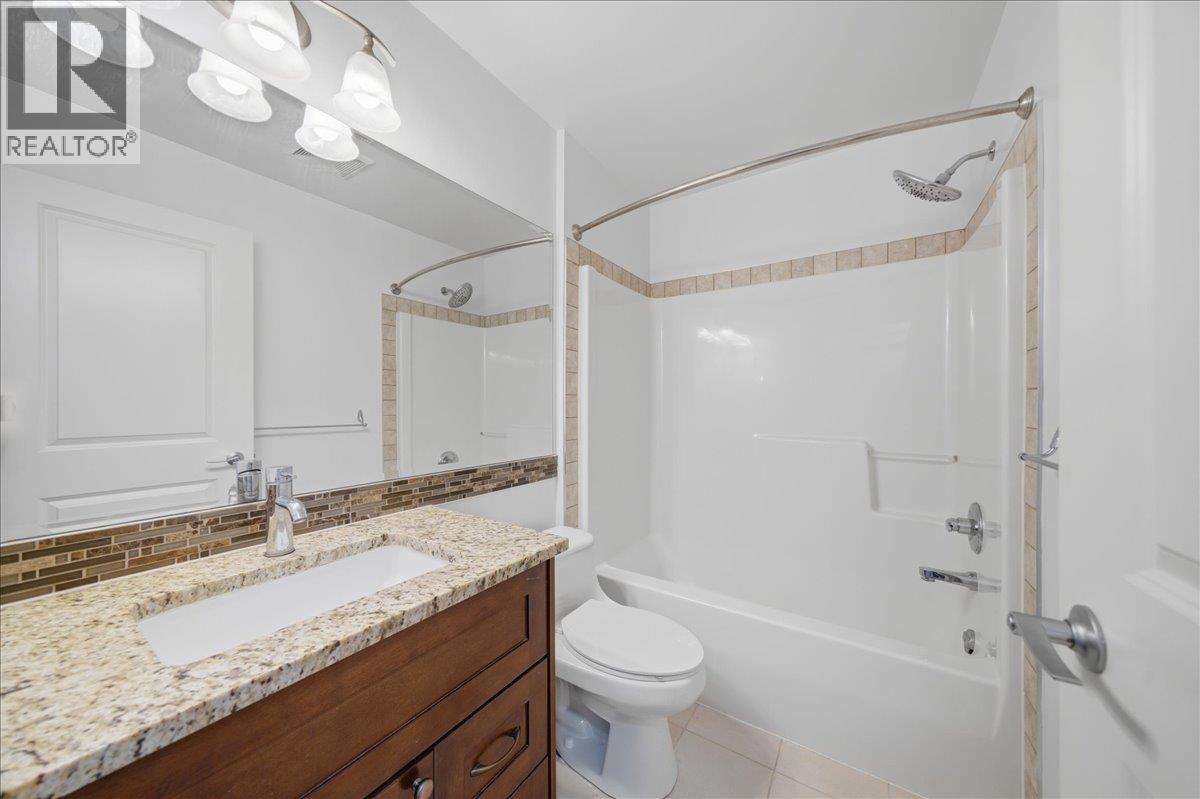 307 22858 LOUGHEED HIGHWAY, Maple Ridge