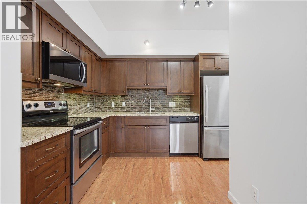 307 22858 LOUGHEED HIGHWAY, Maple Ridge