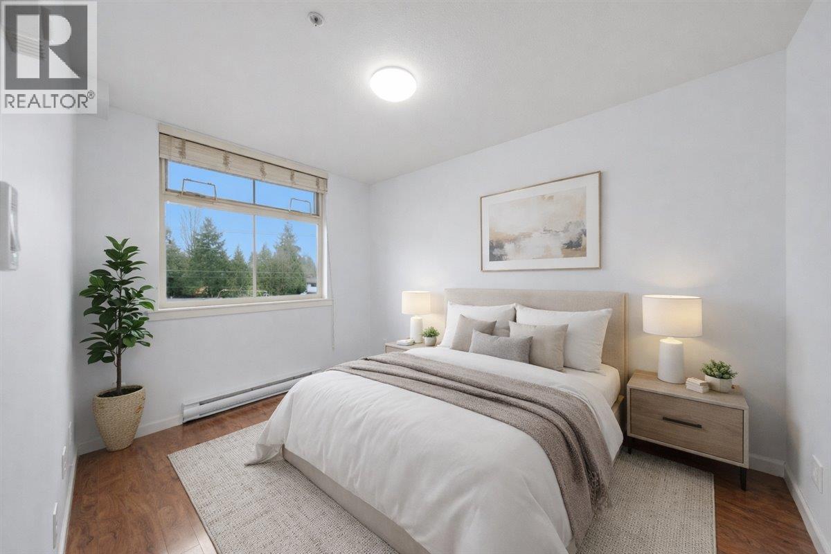 307 22858 LOUGHEED HIGHWAY, Maple Ridge