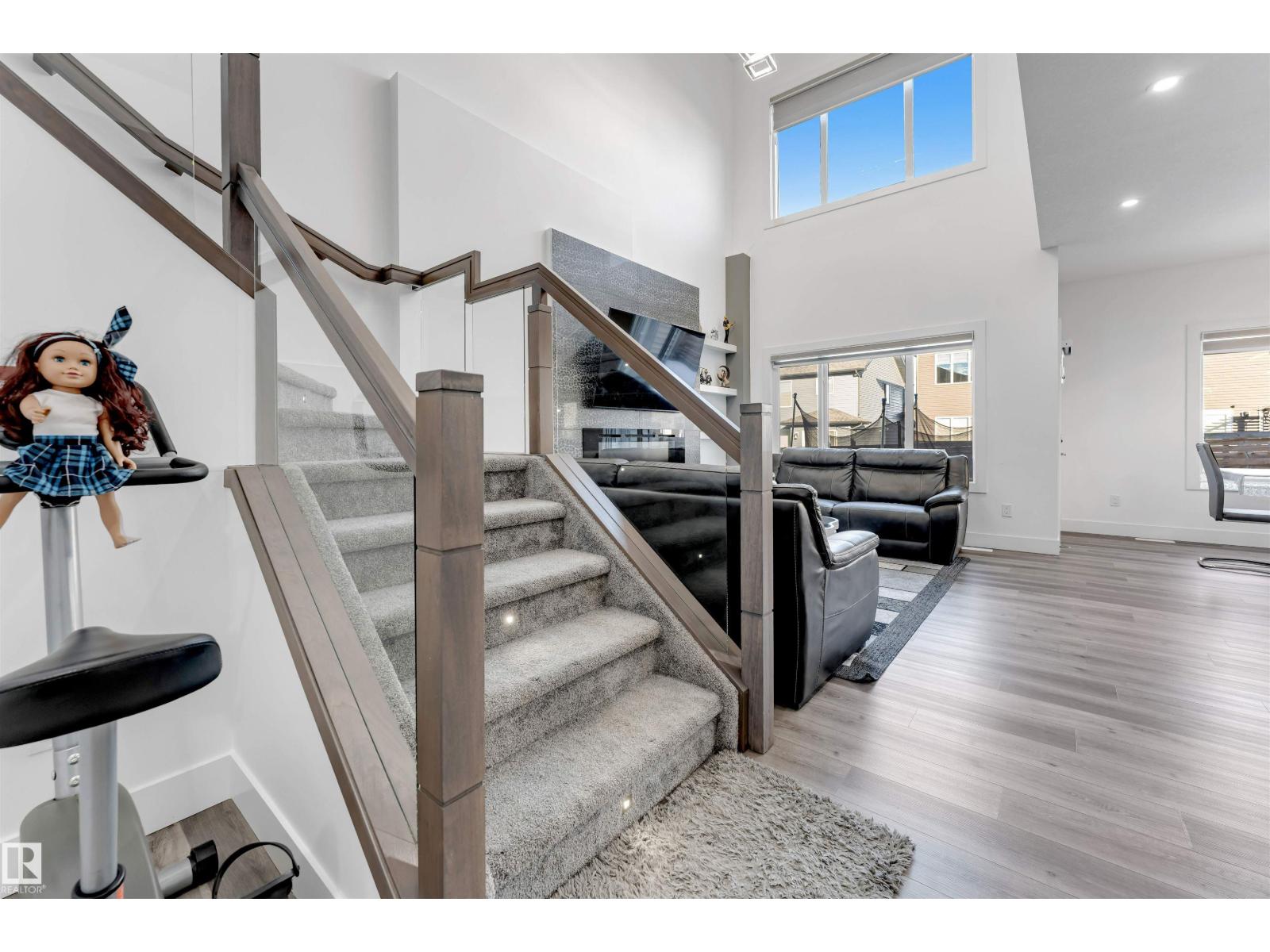 415 42 ST SW - 16