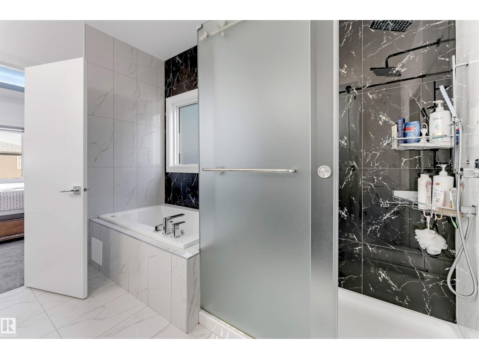 415 42 ST SW - 24
