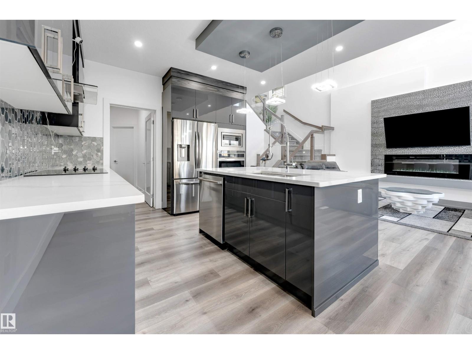 415 42 ST SW - 6