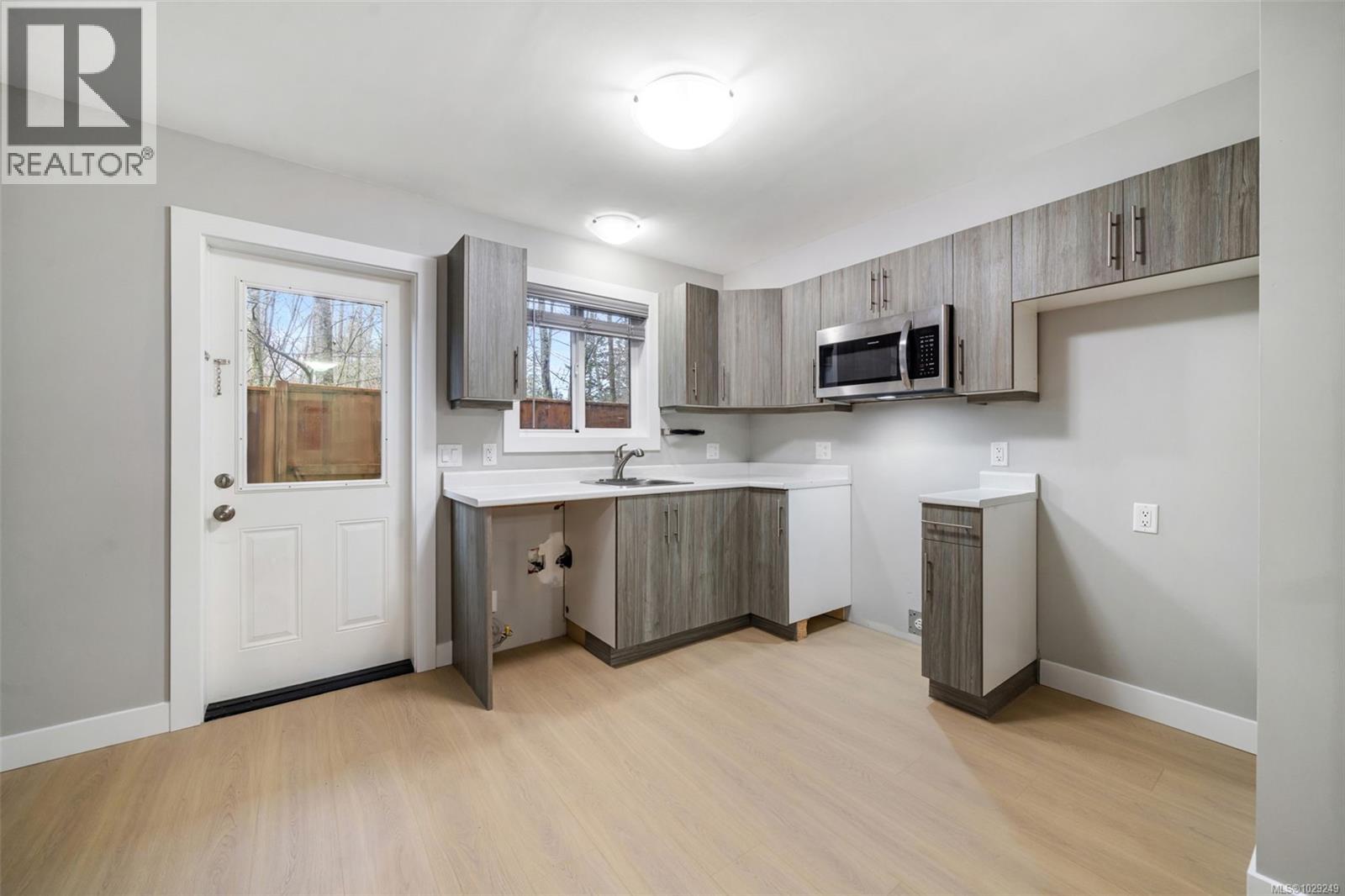 13 6790 Grant Road West, Sooke