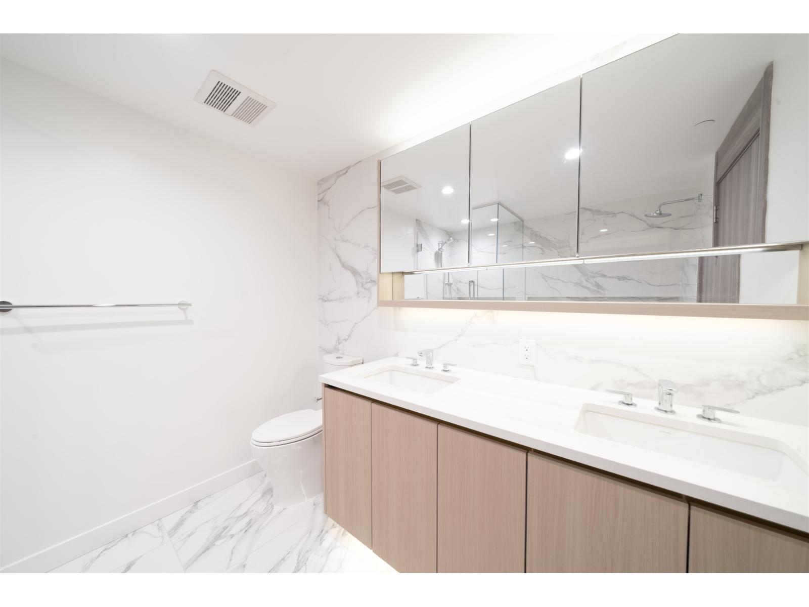 3406 13768 100 AVENUE, Surrey