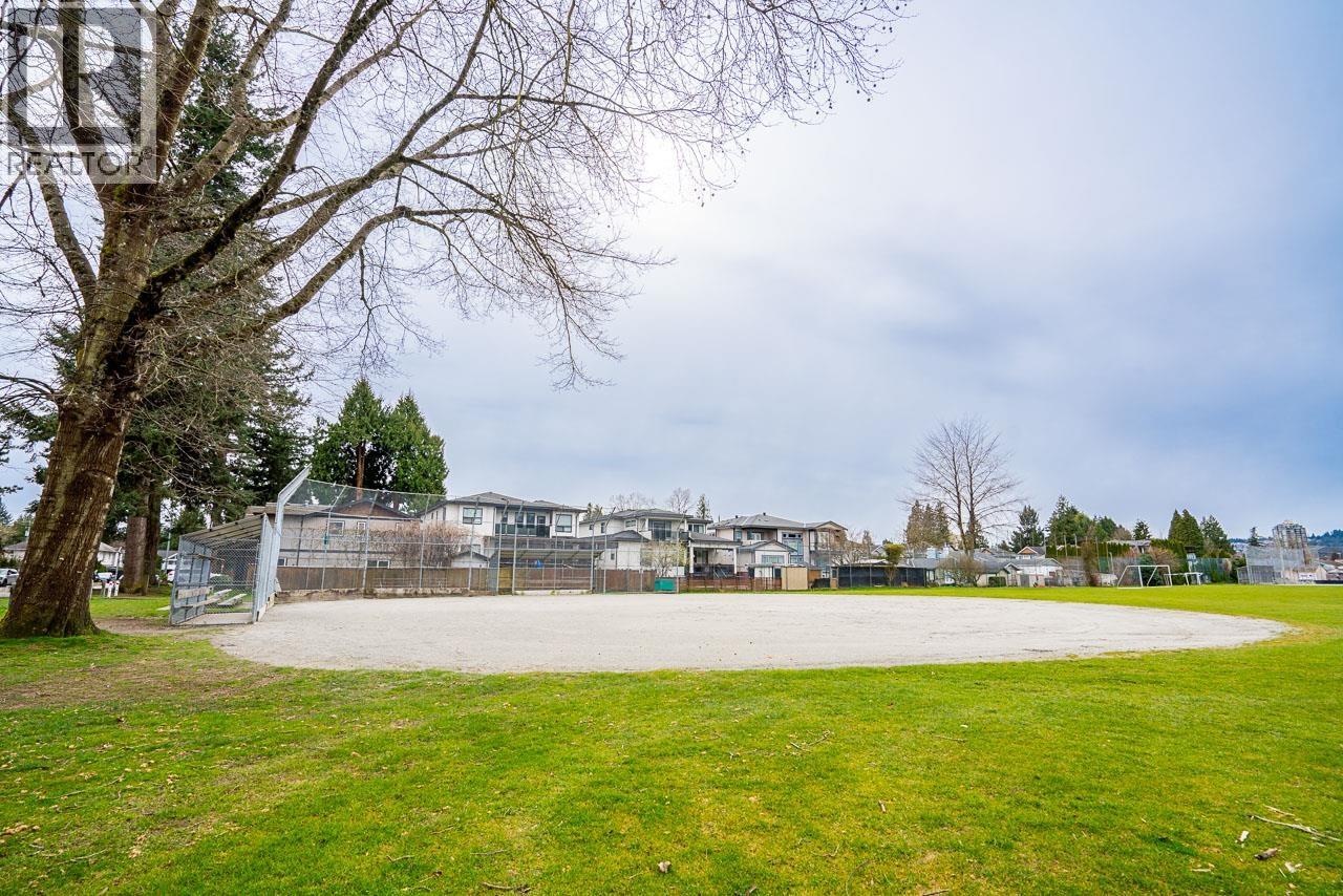 3 3126 WELLINGTON STREET, Port Coquitlam