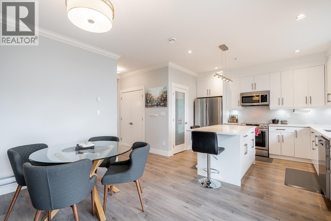 3 3126 WELLINGTON STREET, Port Coquitlam