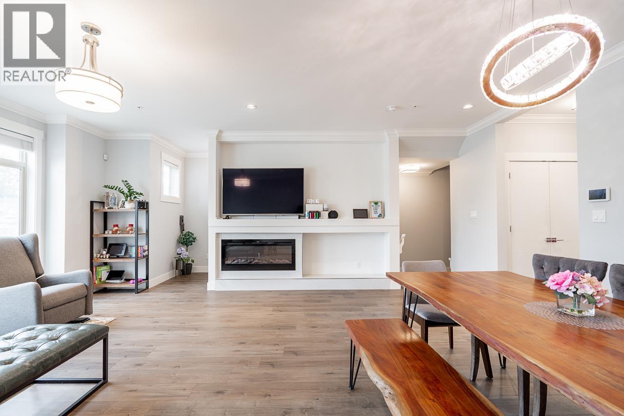 3 3126 WELLINGTON STREET, Port Coquitlam