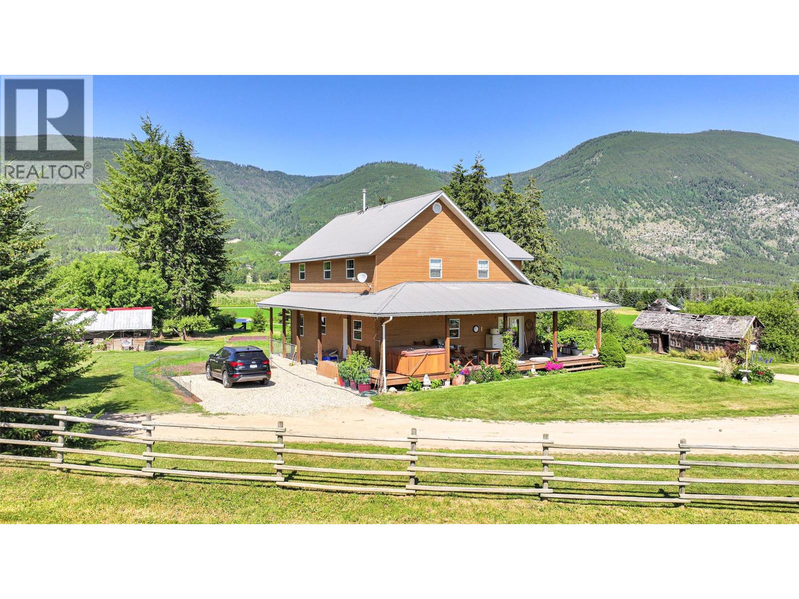 2990 50 Street NW, Salmon Arm