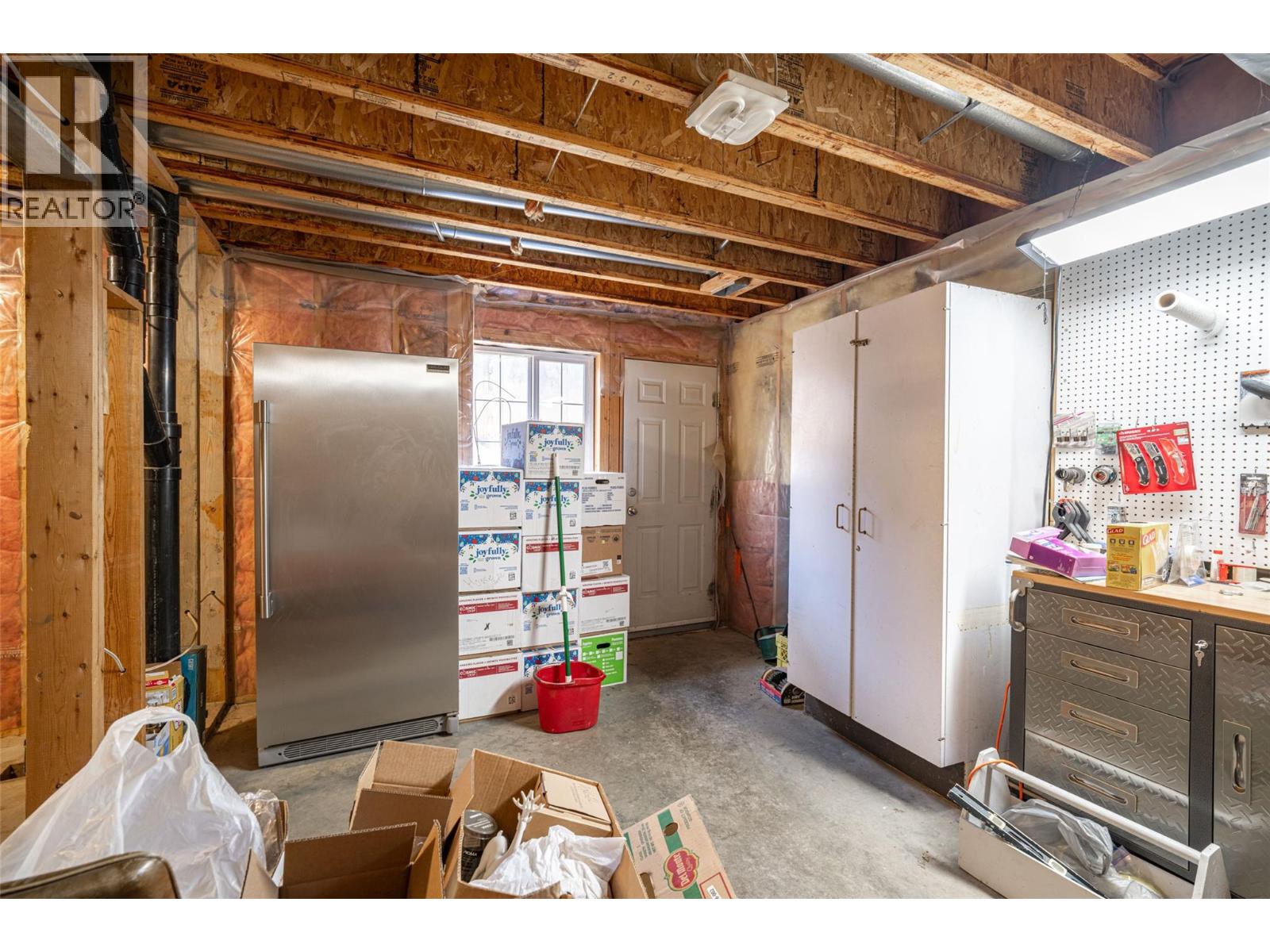 2990 50 Street NW, Salmon Arm