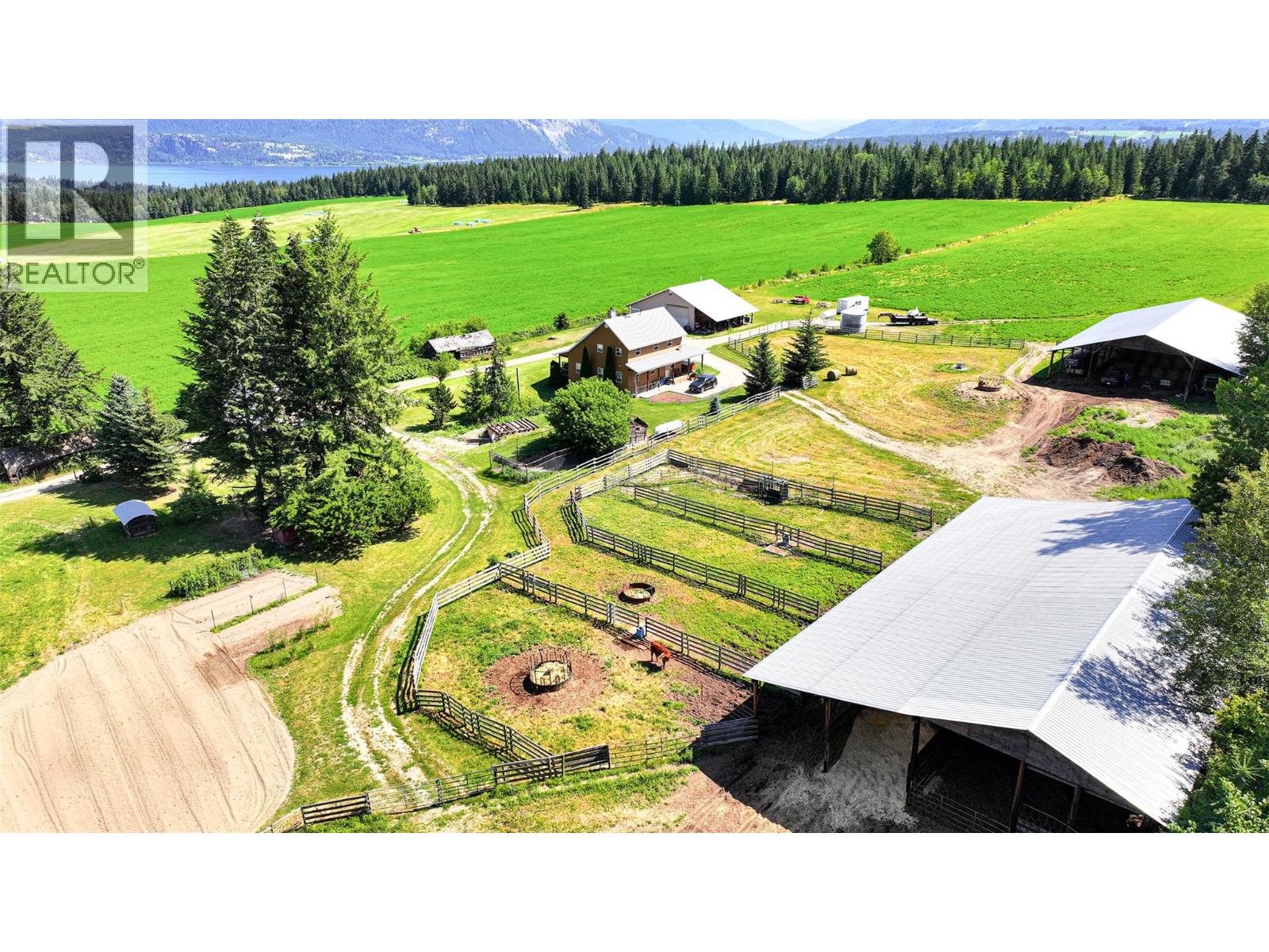 2990 50 Street NW, Salmon Arm