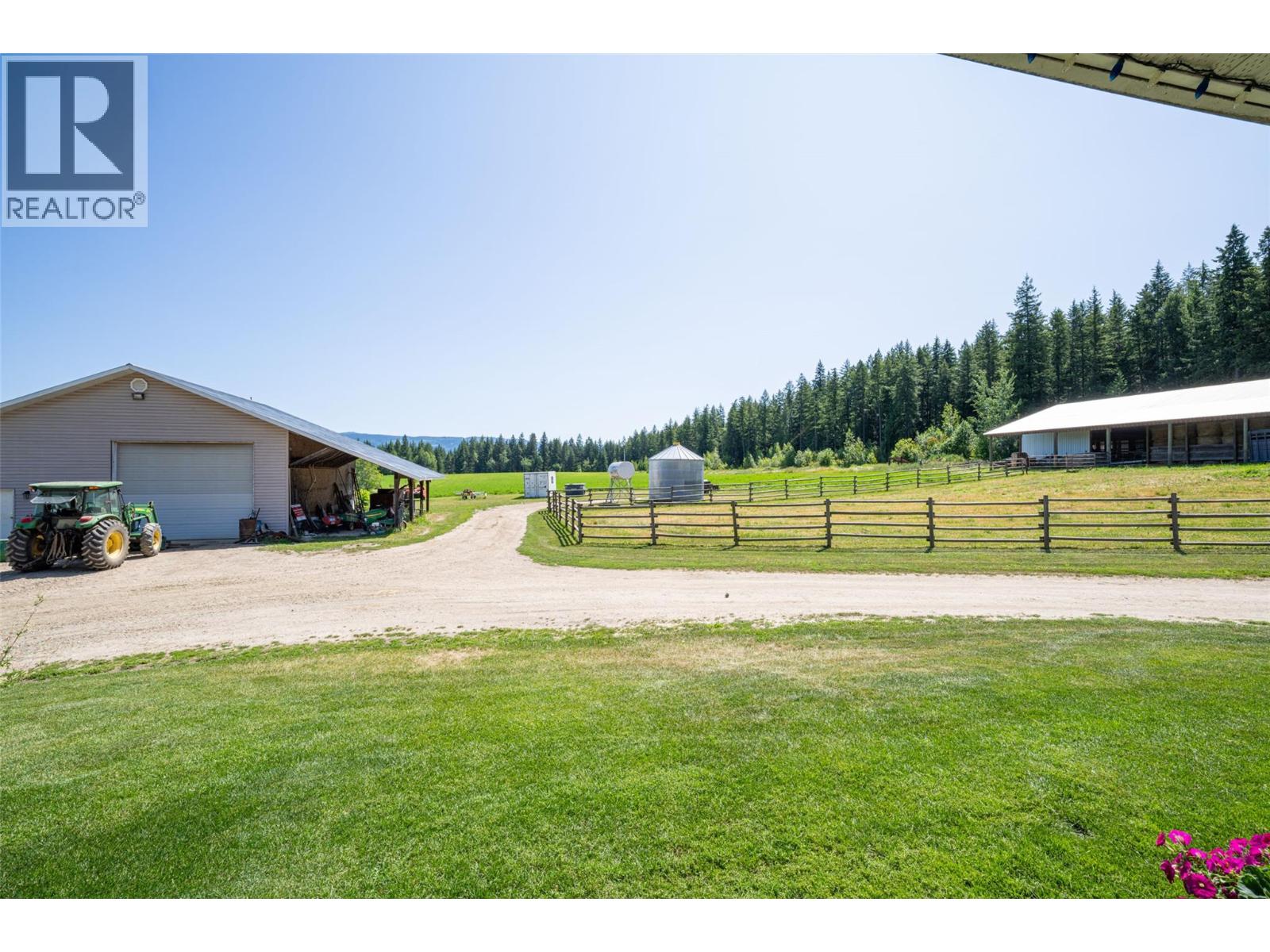 2990 50 Street NW, Salmon Arm