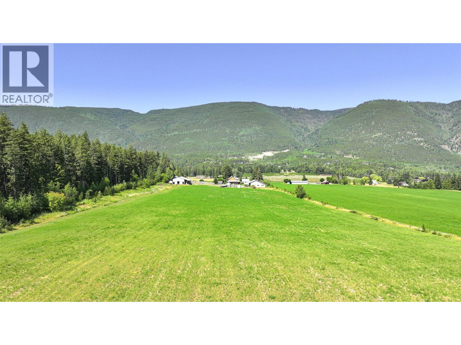 2990 50 Street NW, Salmon Arm
