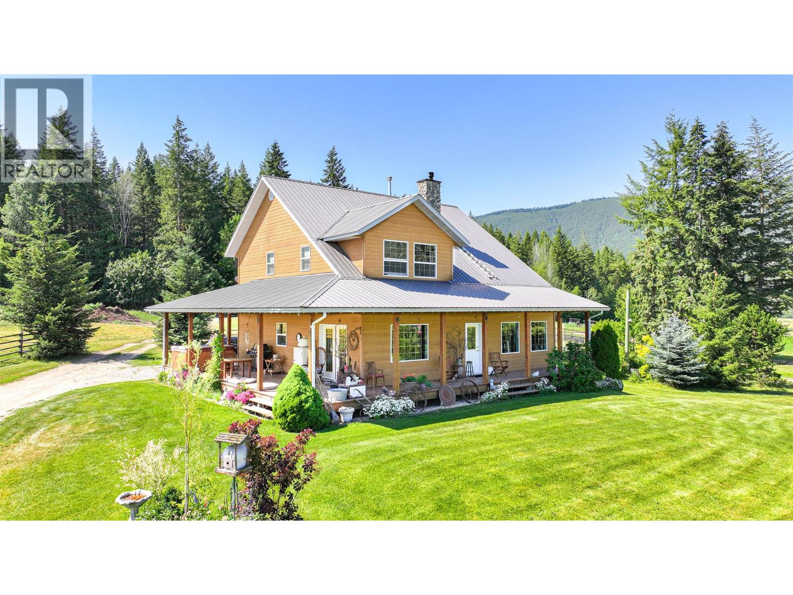 2990 50 Street NW, Salmon Arm