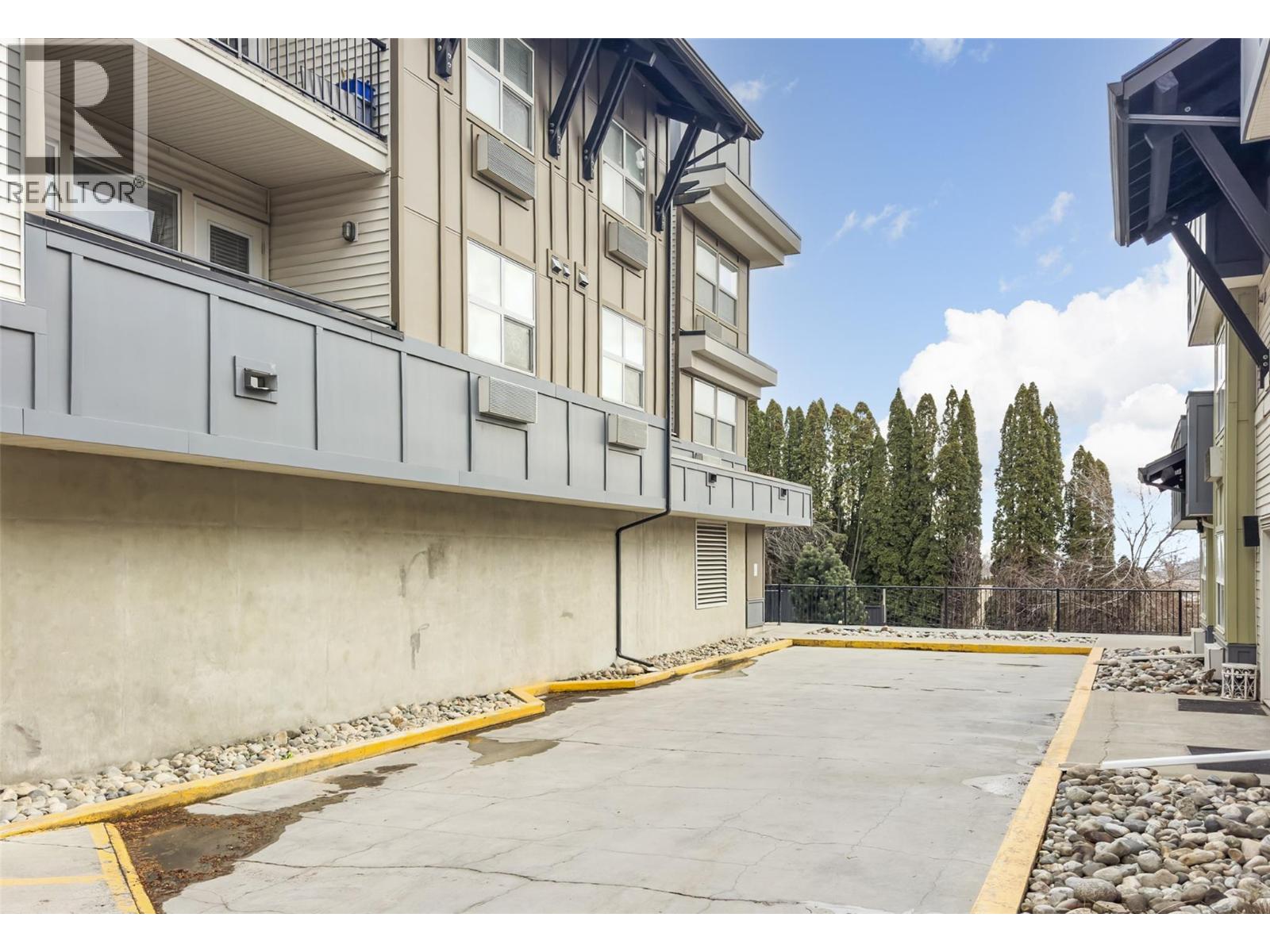 1483 Glenmore Road N Unit# 202, Kelowna