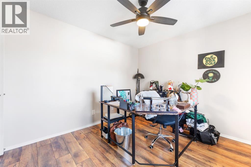 Single Family House for Sale in   Bowness Road NW Bowness Calgary 