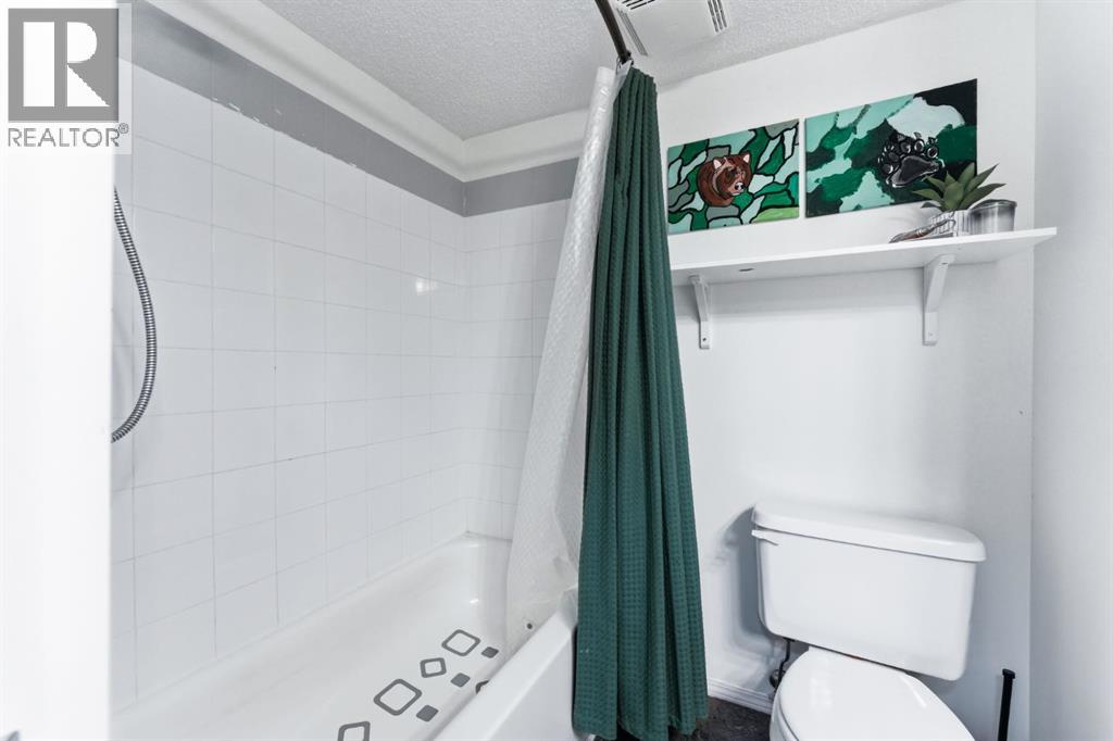 Single Family House for Sale in   Bowness Road NW Bowness Calgary 