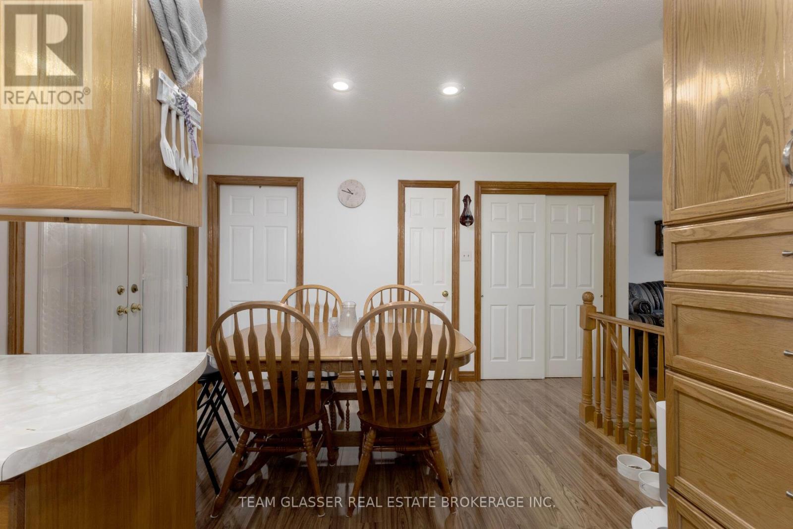 #15 214 SOUTH STREET W - 12