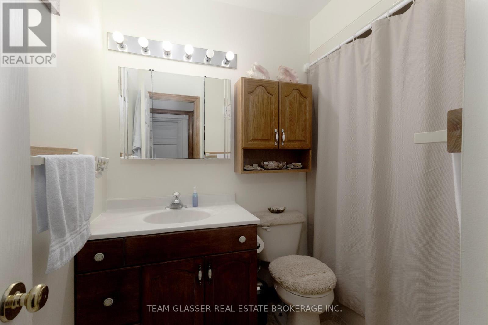 #15 214 SOUTH STREET W - 20