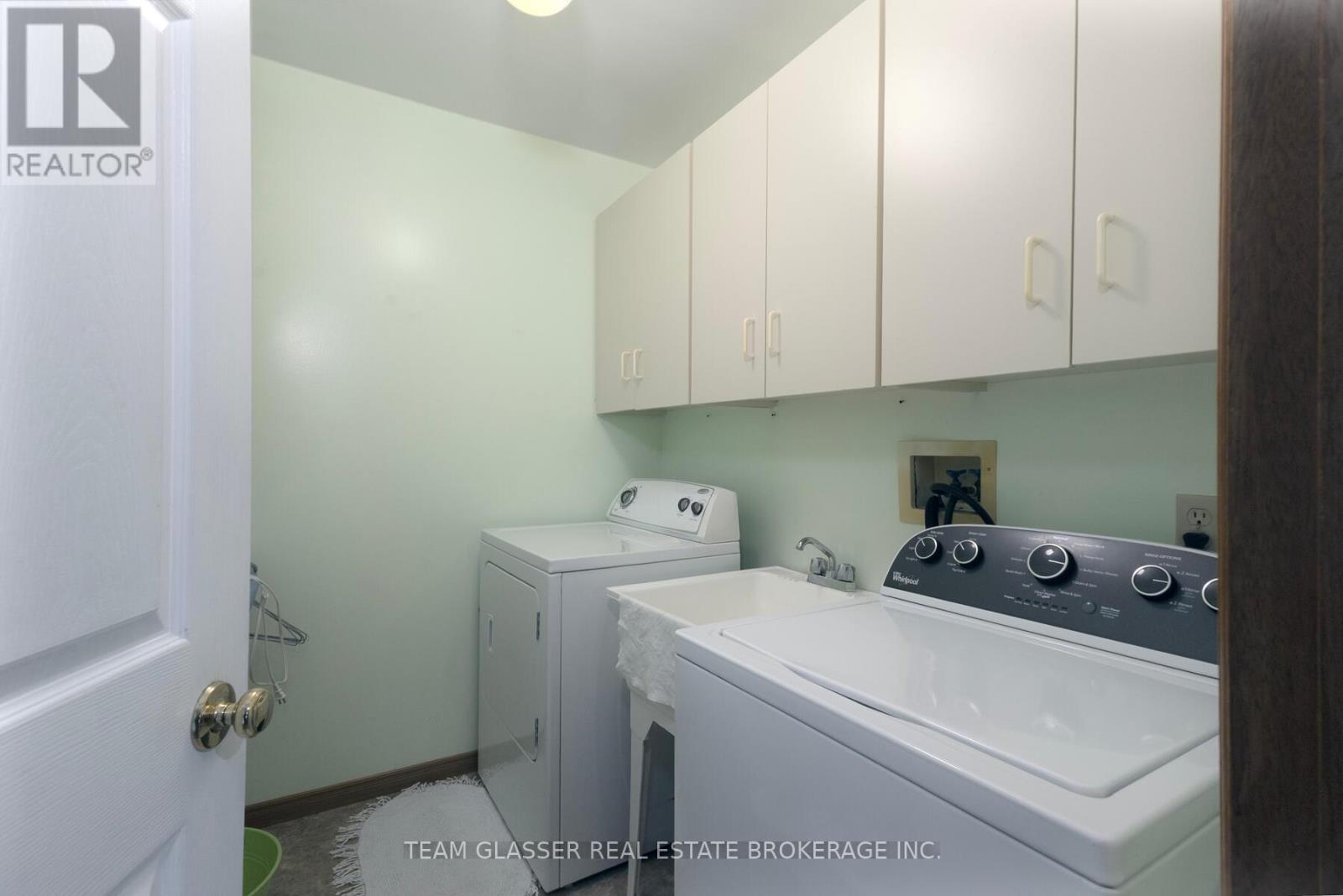 #15 214 SOUTH STREET W - 22