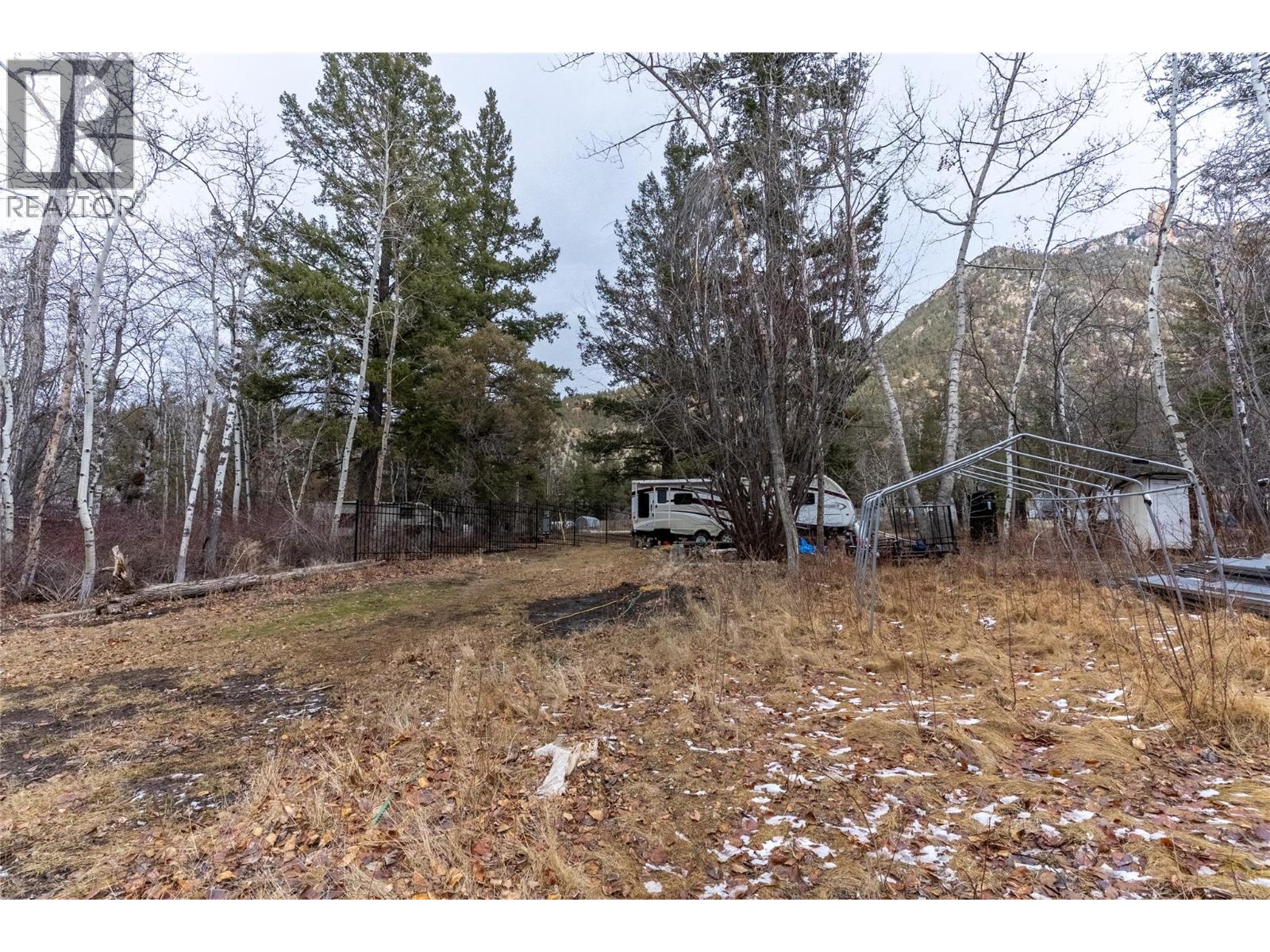 240 SMITH Road, Lillooet